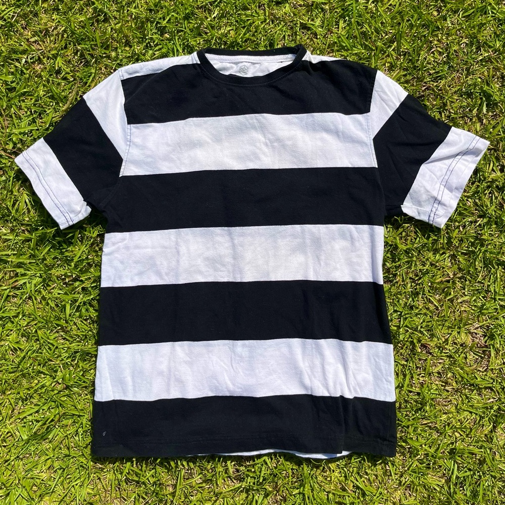 Zine Mens Medium Black White Striped Short Sleeve Shirt